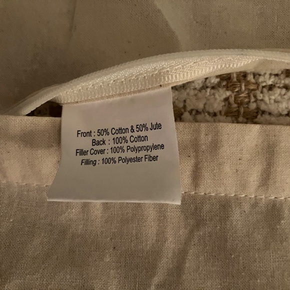 Brand new 20x14” decorative pillow case - Picture 3 of 4